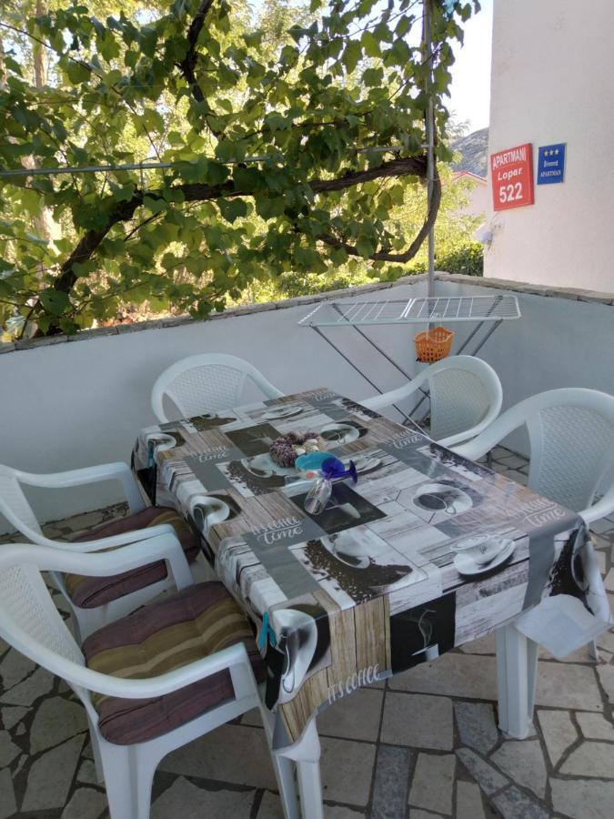 Apartments "Sun-Sea" Lopar Exterior photo