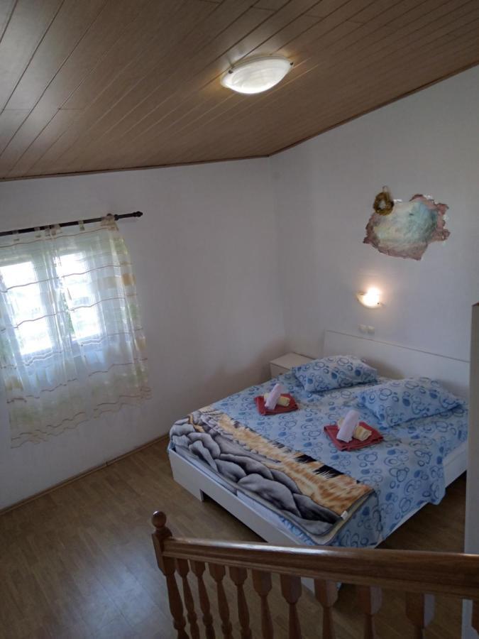 Apartments "Sun-Sea" Lopar Exterior photo